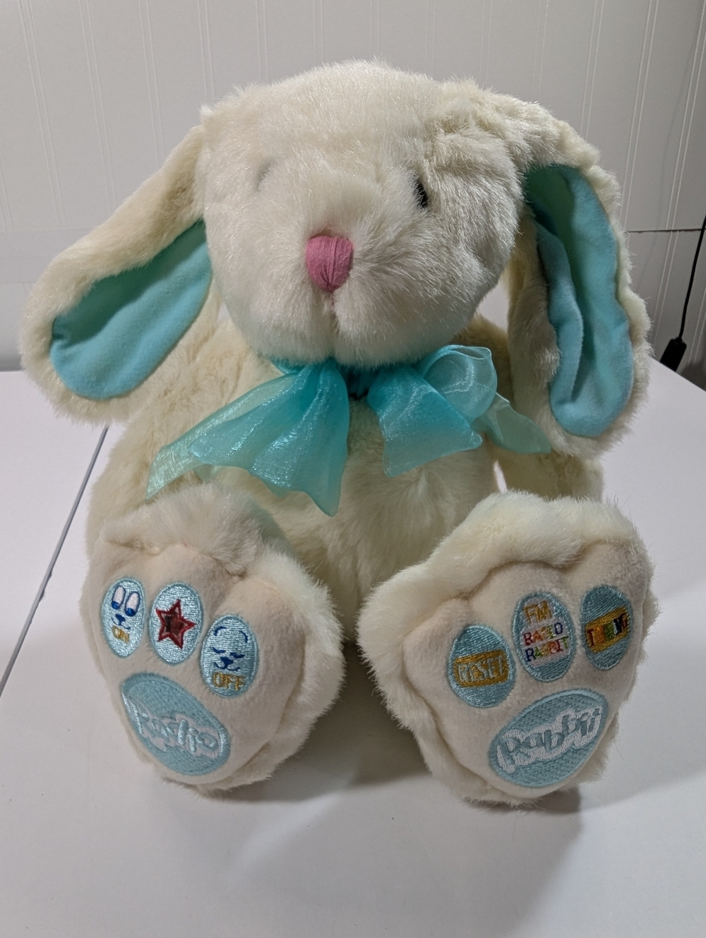 Avon Radio Rabbit From The Year 2000